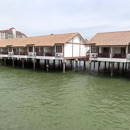 Port Dickson Water Chalet Exterior foto