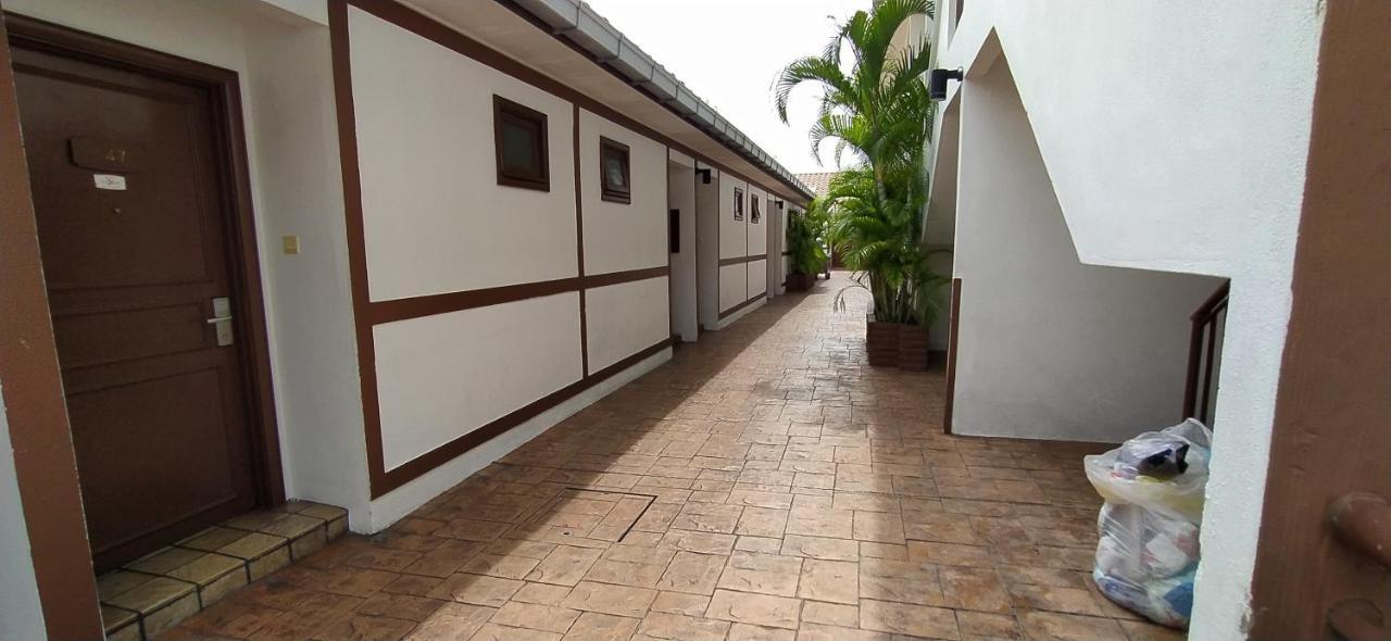 Port Dickson Water Chalet Exterior foto